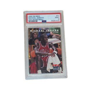 MICHAEL JORDAN 1992 SKYBOX USA BASKETBALL # 41 PSA 9